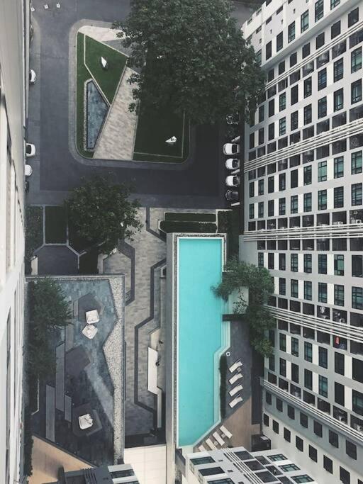 The Base Central Pattaya Exterior photo