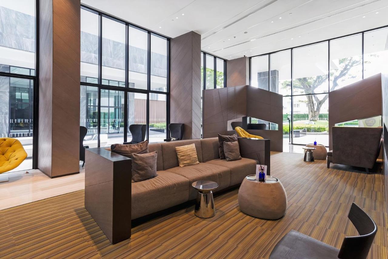 The Base Central Pattaya Exterior photo