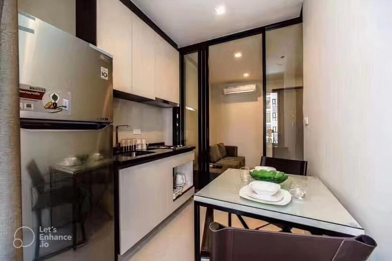 The Base Central Pattaya Exterior photo